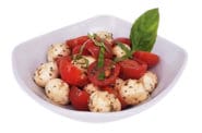 Cherry-Tomatensalat mit Mozzarelline